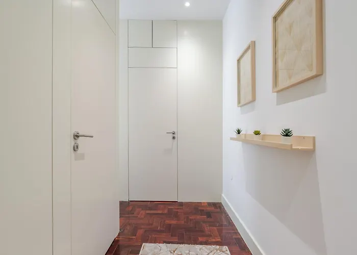 Renovated & Quiet 1-Bedroom In Santa Catarina