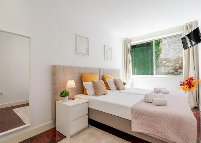 Renovated & Quiet 1-Bedroom In Santa Catarina