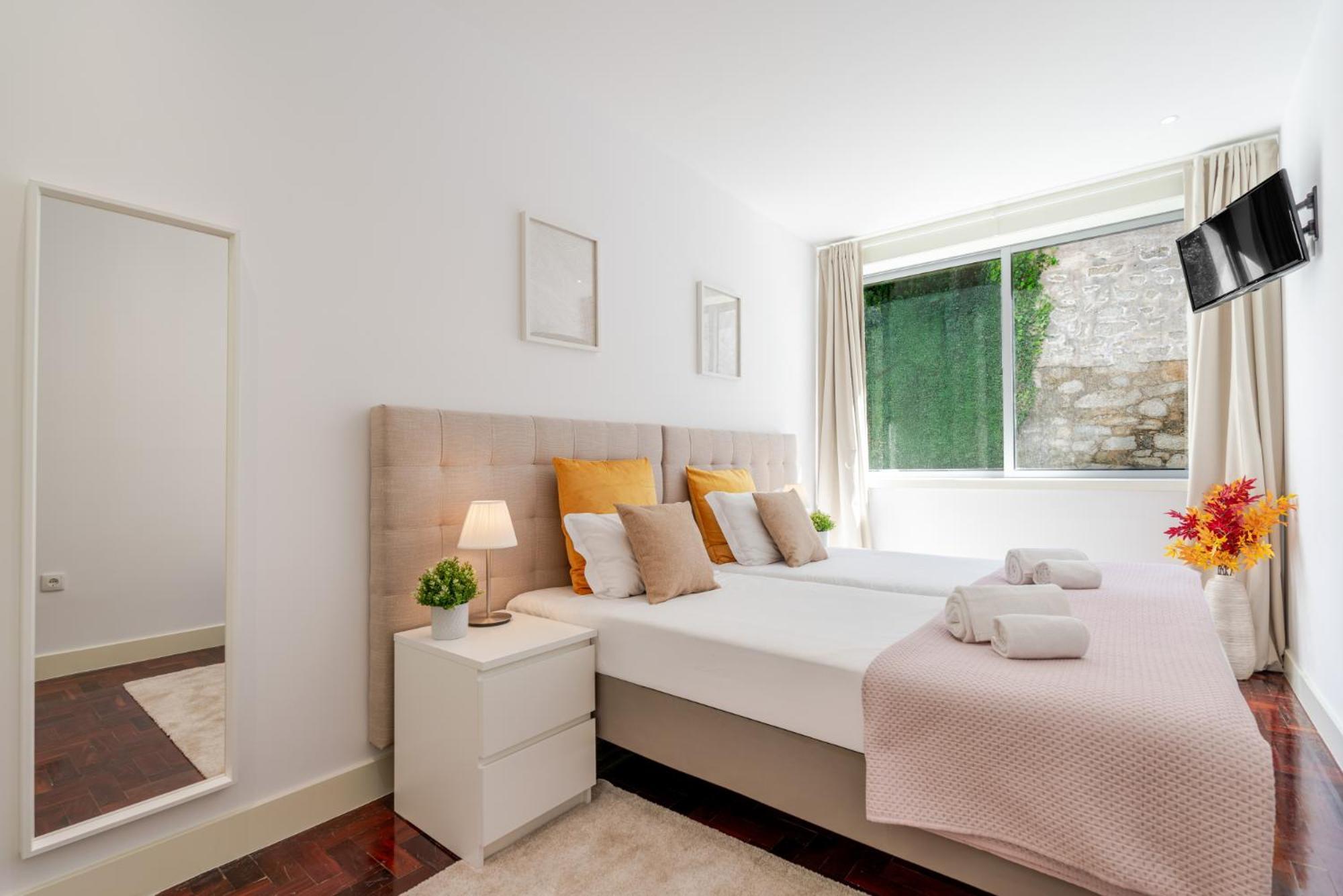 Renovated & Quiet 1-bedroom In Santa Catarina Apartment Porto